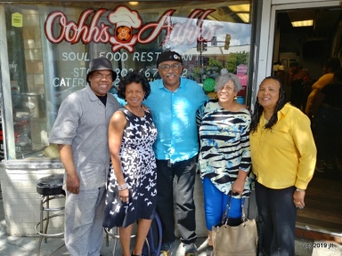 Willie, Del, Fred, Maryum & Judith at Oohh's & Aahh's